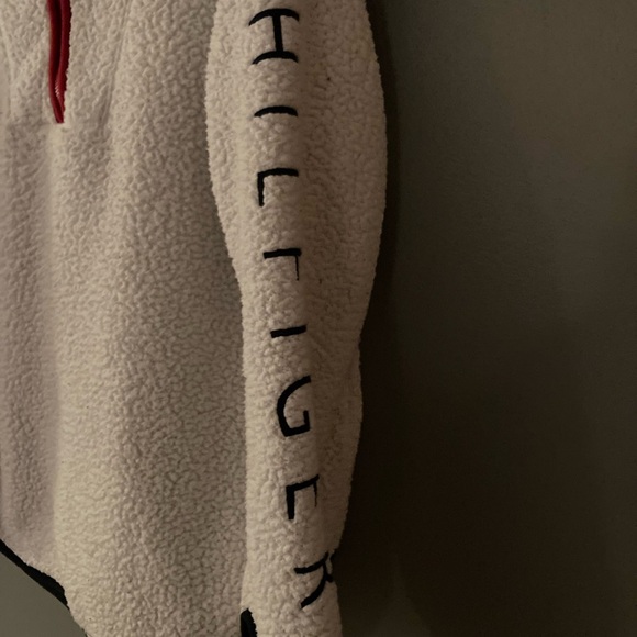 Like New! In Excellent Condition!! Tommy Hilfiger Hooded  Fleece Jacket - Picture 5 of 8